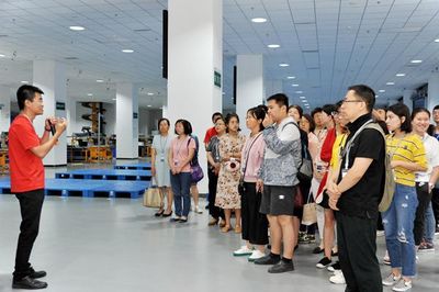 國企開放日走進同仁堂 新零售賦能中藥飲片，引領健康產業“新玩法”